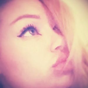 Meet your Posher, Gina